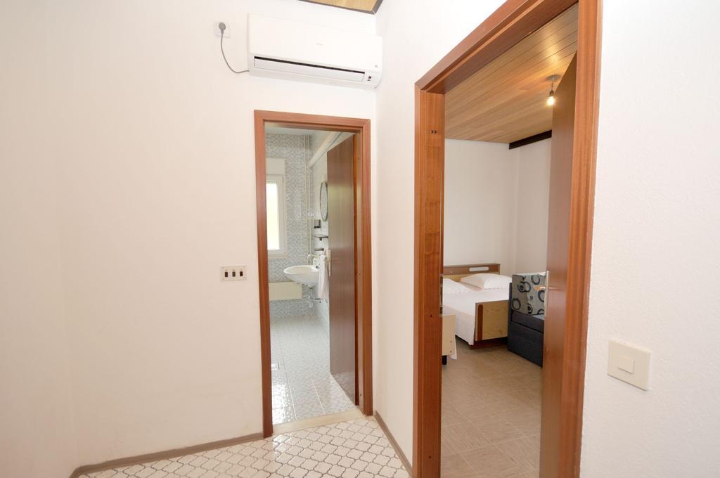 Apartments Marinko Trogir Szoba fotó